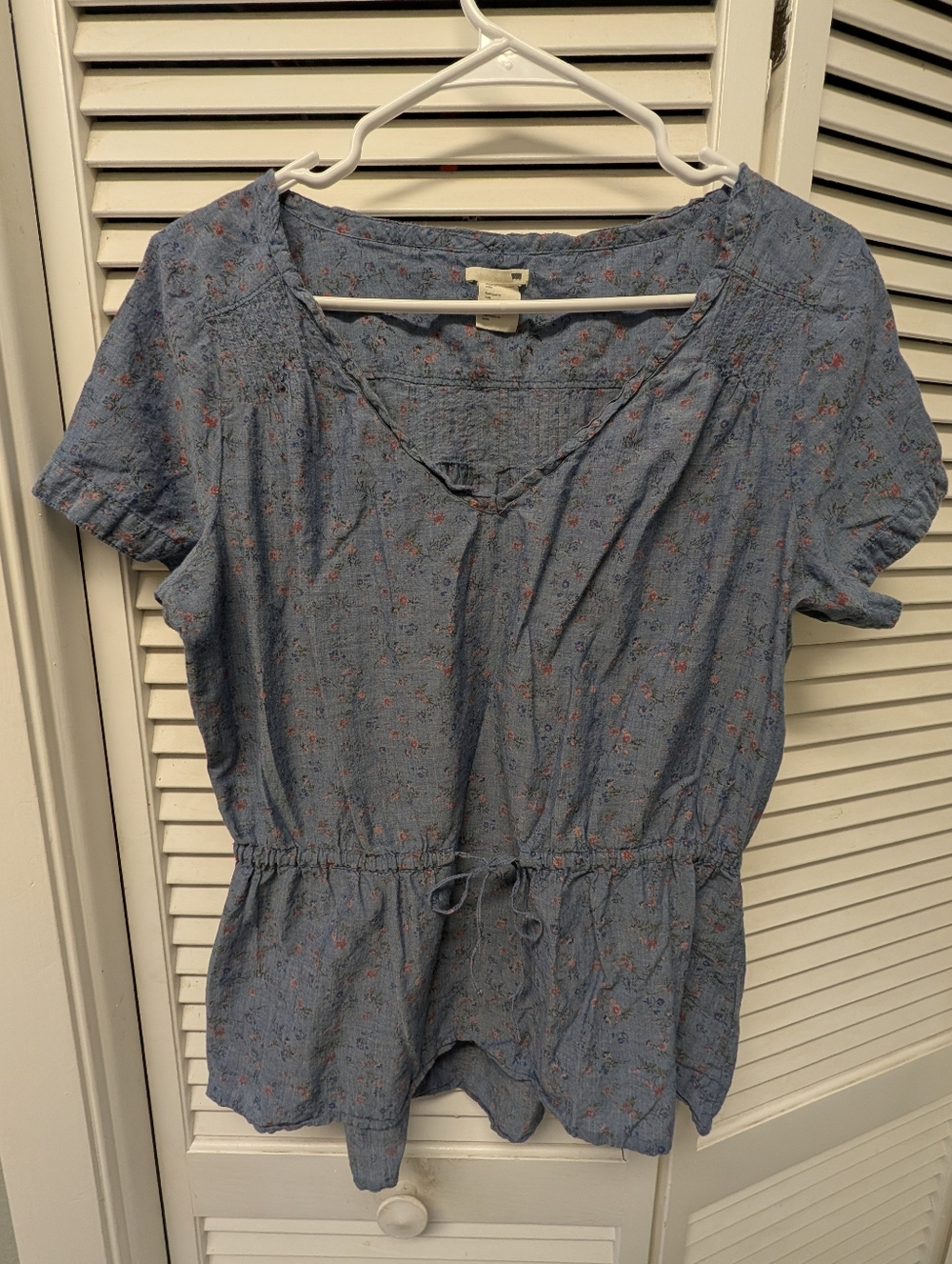 Light Blue Floral Peasant Top with Drawstring Waist